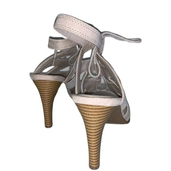 Simply Vera Vera Wang Lace-Up Peep Toe 10M - Picture 3 of 4